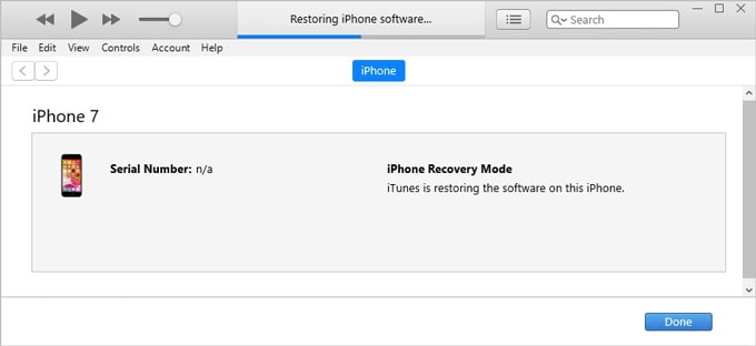 iTunes interface showing that iTunes is restoring the software on iPhone